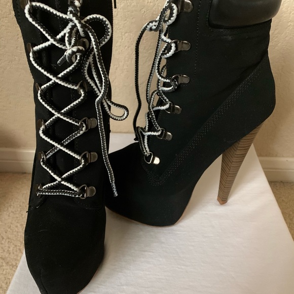 Shoes - Picture 5 of 6